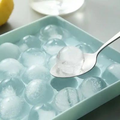 PP 33 ขุมวงกลมลูกกลม Ice Cube Tray Sphere พลาสติก Ice Ball Maker Mold ด้วยฝา