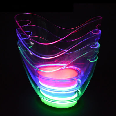 สูตรโอวาล LED หรูหรา แสงสว่าง ไวน์ ว็อดก้า วิสกี้ ชามเปญ ถังสําหรับงานเลี้ยงบาร์ KTV